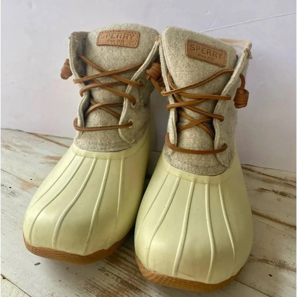 SPERRY Women’s Saltwater Wool Embossed Duck Boot waterproof sz 8.5 warm EUC - Picture 4 of 11